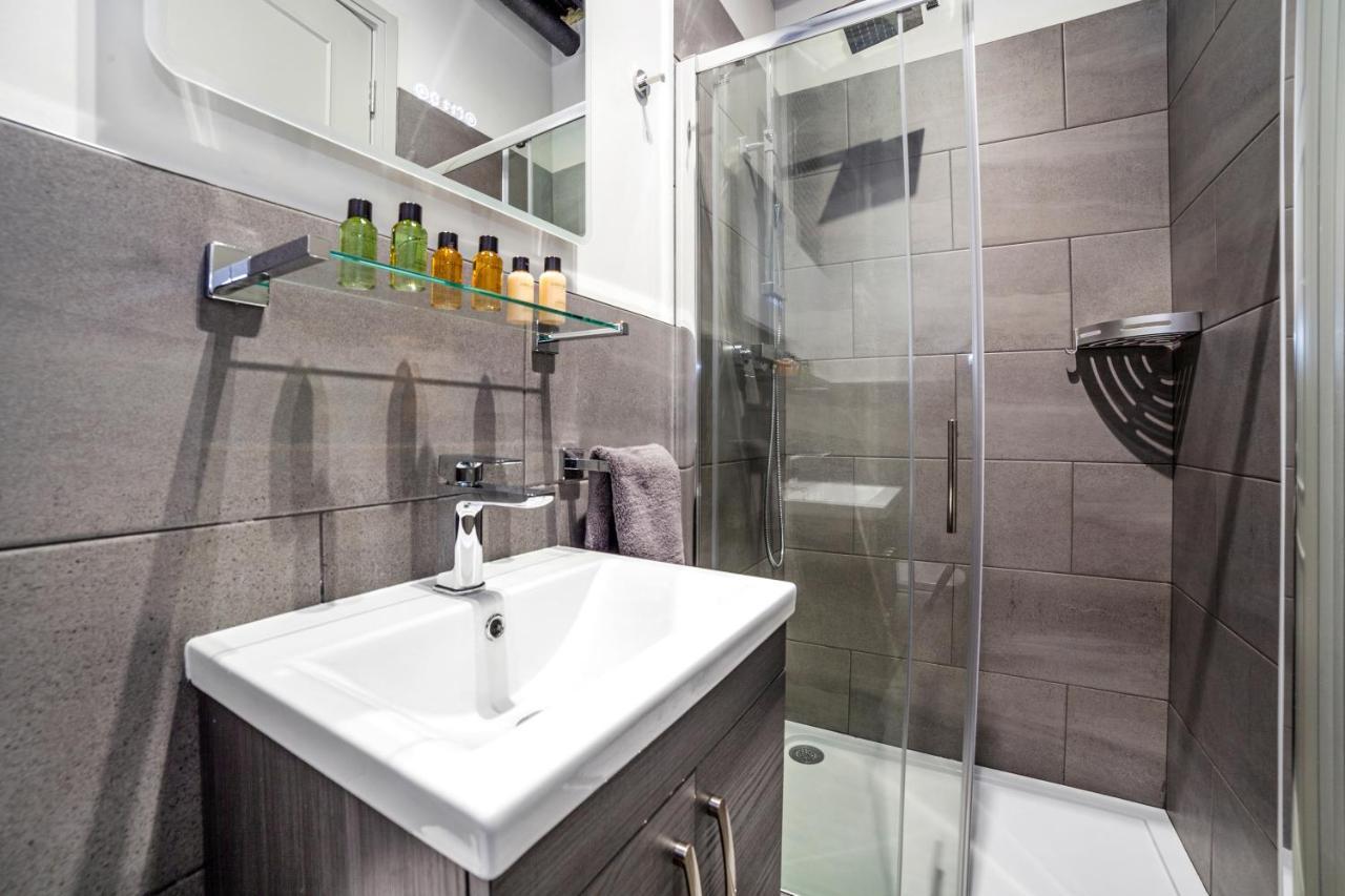 Modern Luxury Studios Лондон Экстерьер фото